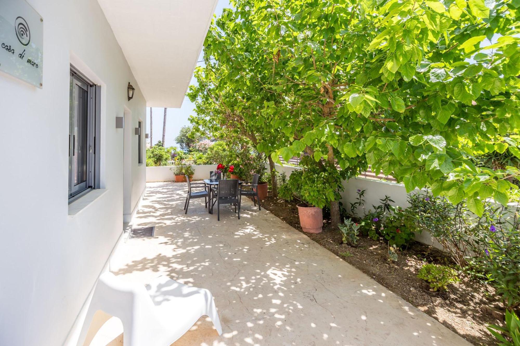 Casa Di Mare - Studios And Apartments On The Beach Vasilikí Kültér fotó
